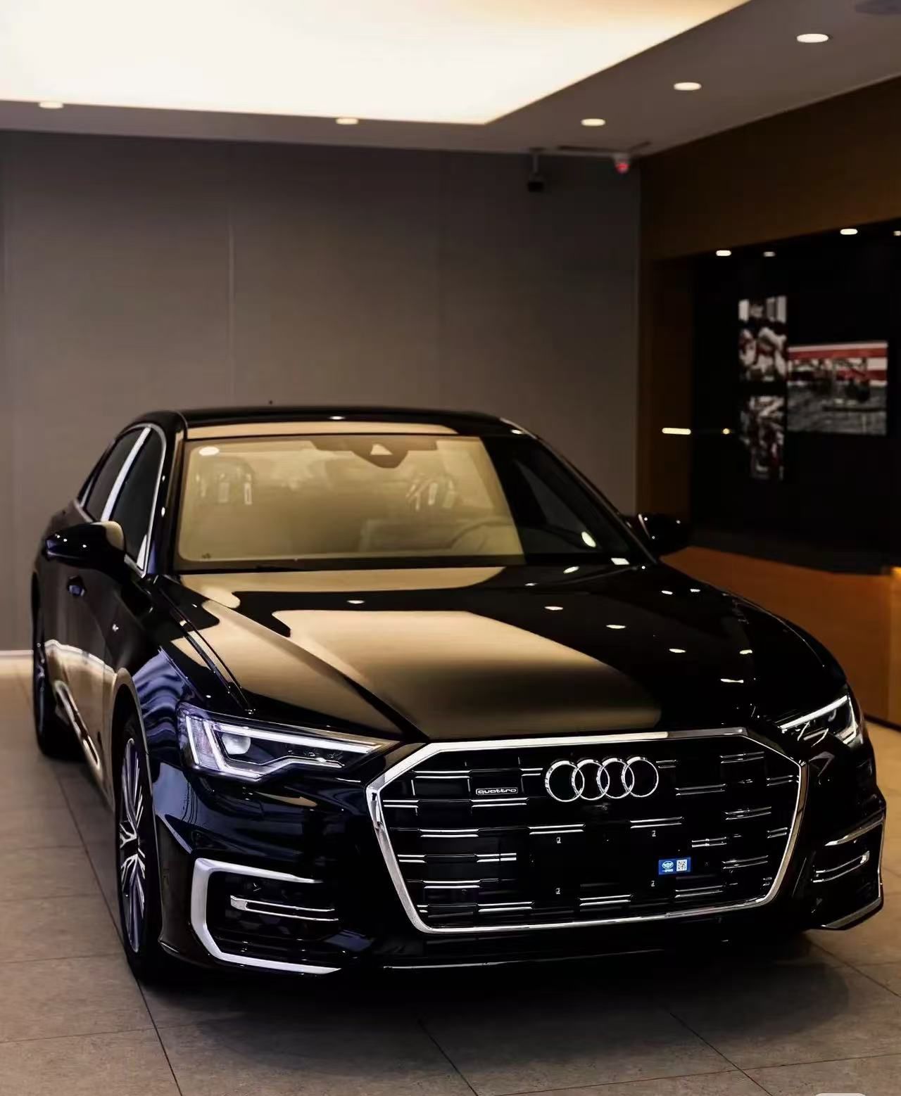 Audi A6L: التوازن المثالي بين الفخامة والأداء والابتكار