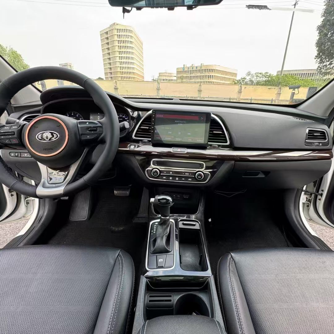 Low-cost Kia sedan manufacturer
